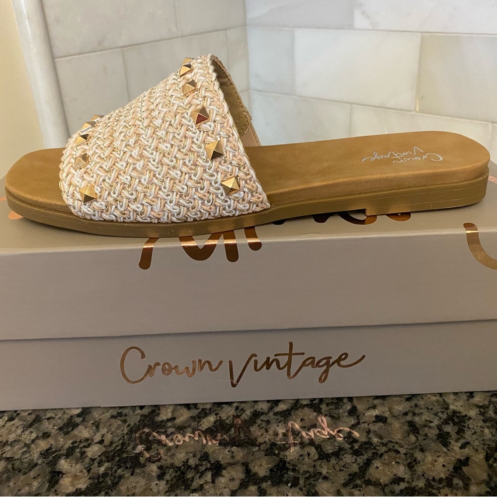 Crown Vintage Flory sandals